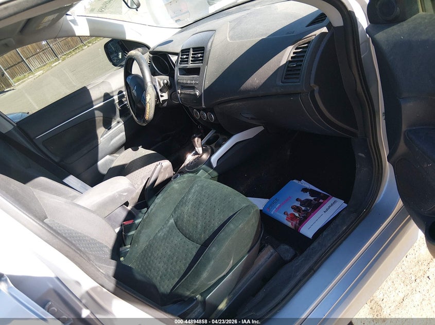 2011 Mitsubishi Outlander Sport Se
