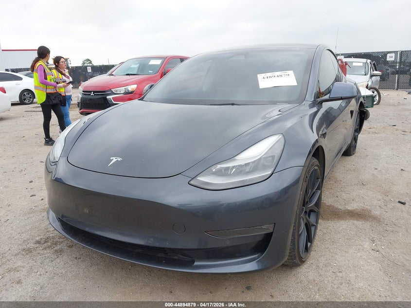 Vin: 5yj3e1eb0mf087792, lot: 45392243, tesla model 3 long range dual motor all-wheel drive 20212