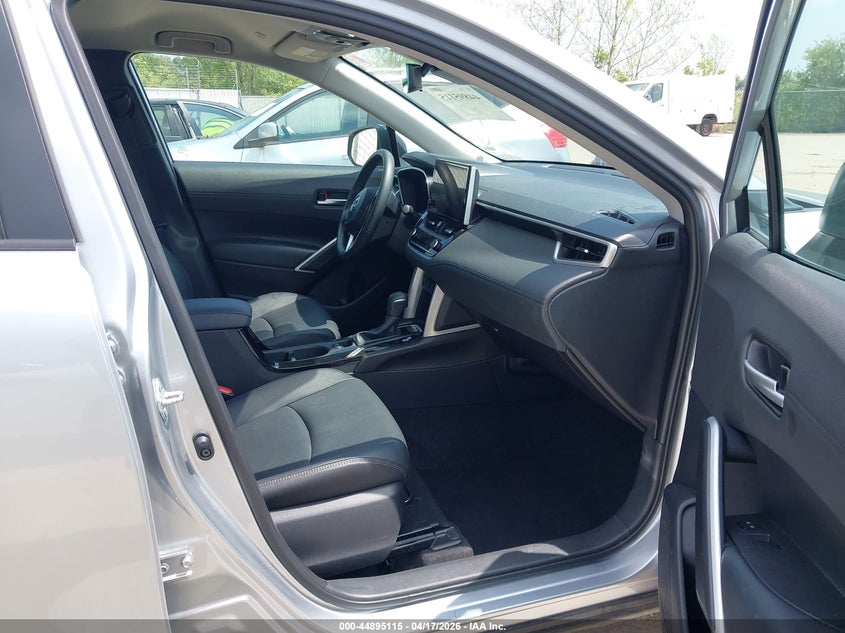 2025 Toyota Corolla Cross Xle