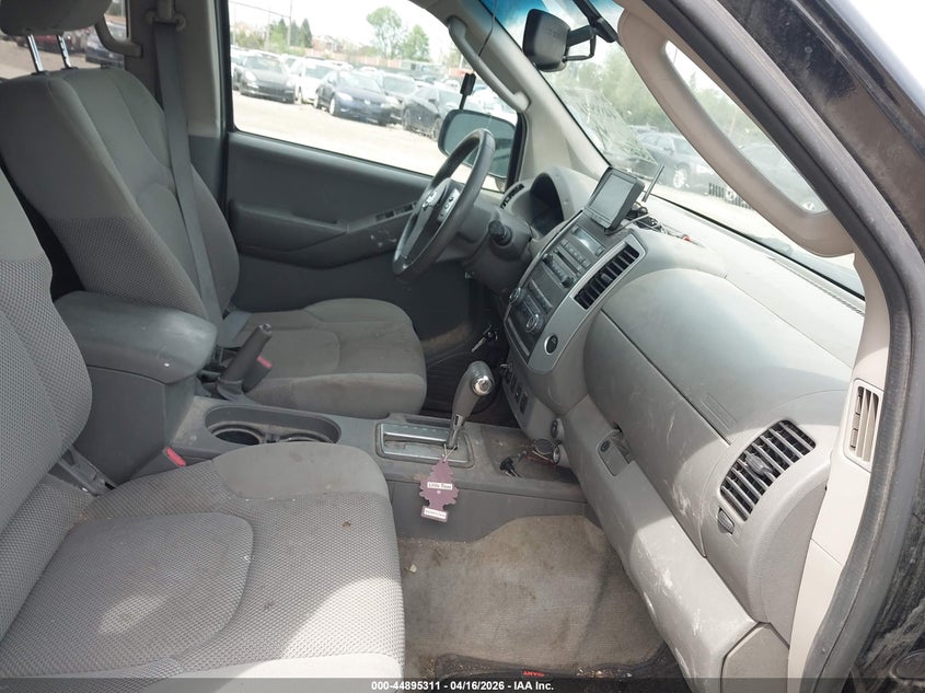 2011 Nissan Frontier Sv