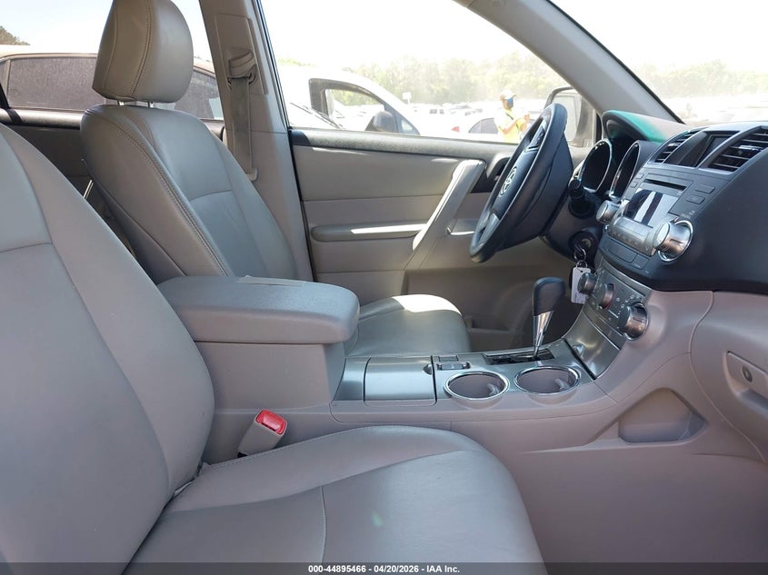 2011 Toyota Highlander Base V6