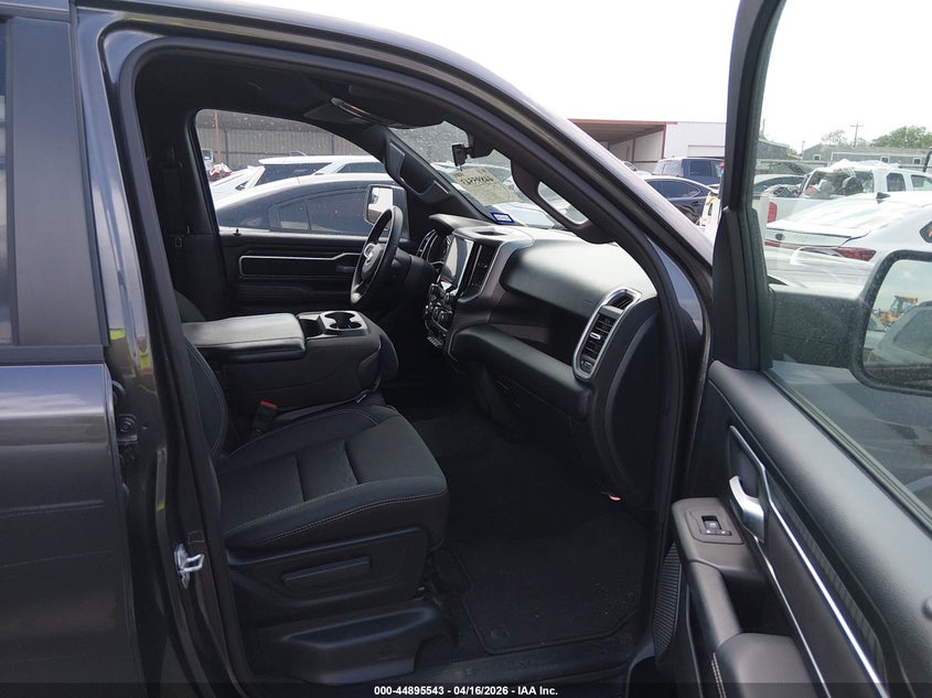 2025 Ram 1500 Big Horn 4X2 5'7 Box
