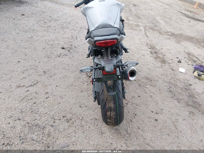 2026 YAMAHA MTN1000 auction photo 6