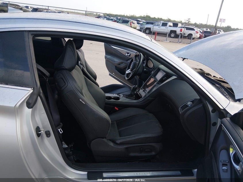 2017 Infiniti Q60 2.0T