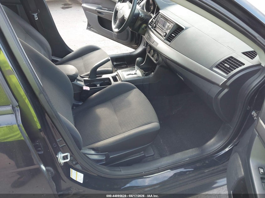 2014 Mitsubishi Lancer Es