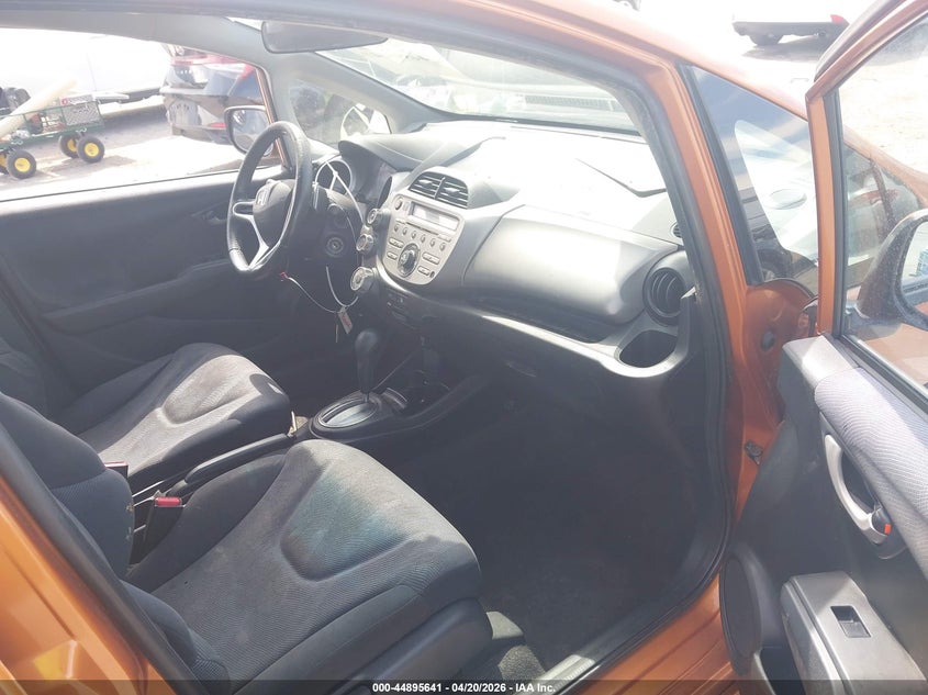 2010 HONDA FIT auction photo 5
