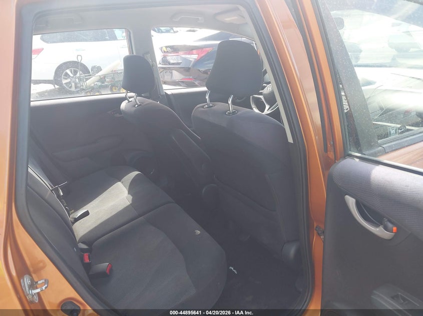 2010 HONDA FIT auction photo 8