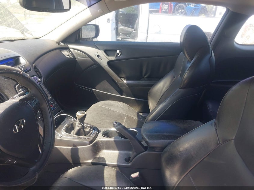 2012 Hyundai Genesis 3.8 Track