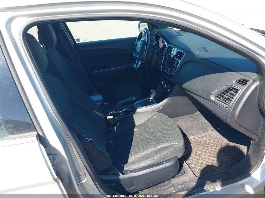 2011 Chrysler 200 Touring