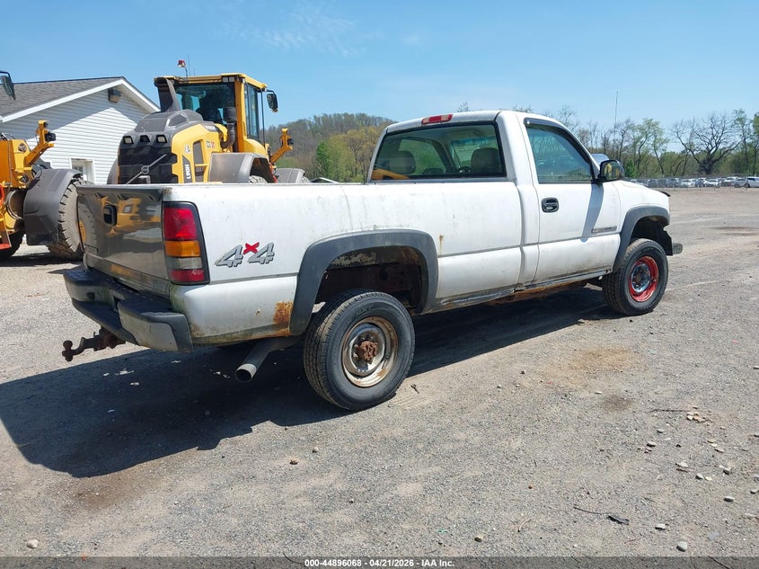 2005 GMC Sierra 2500Hd Work Truck