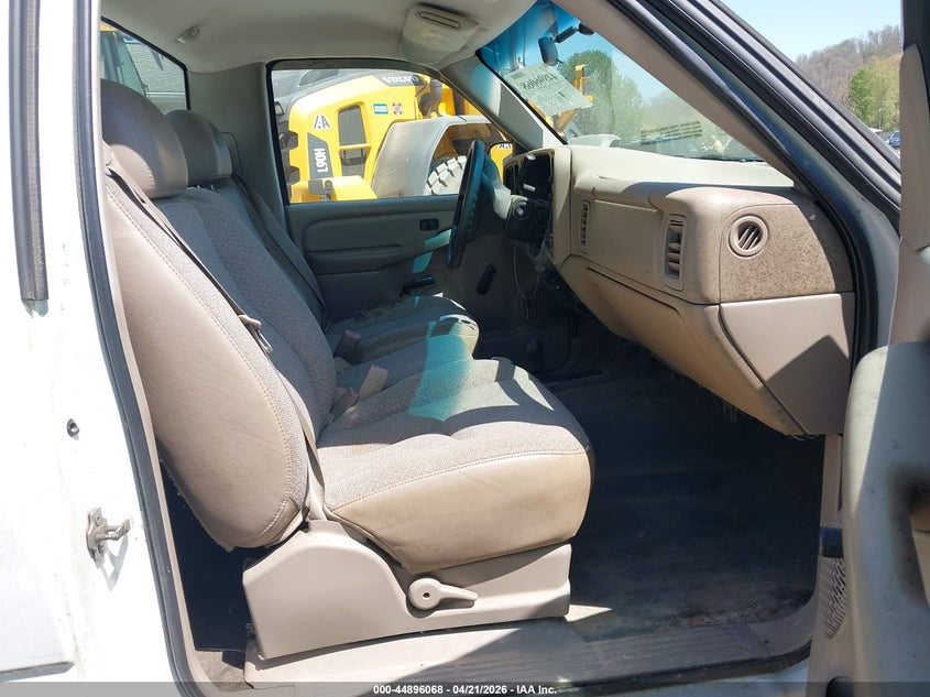 2005 GMC Sierra 2500Hd Work Truck