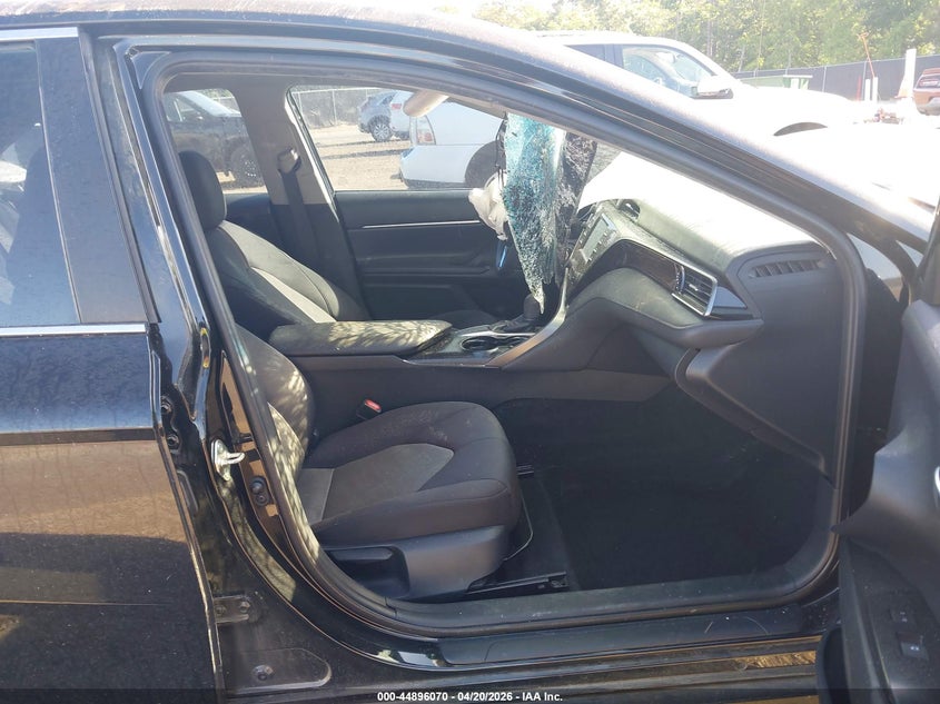 2019 TOYOTA CAMRY auction photo 5
