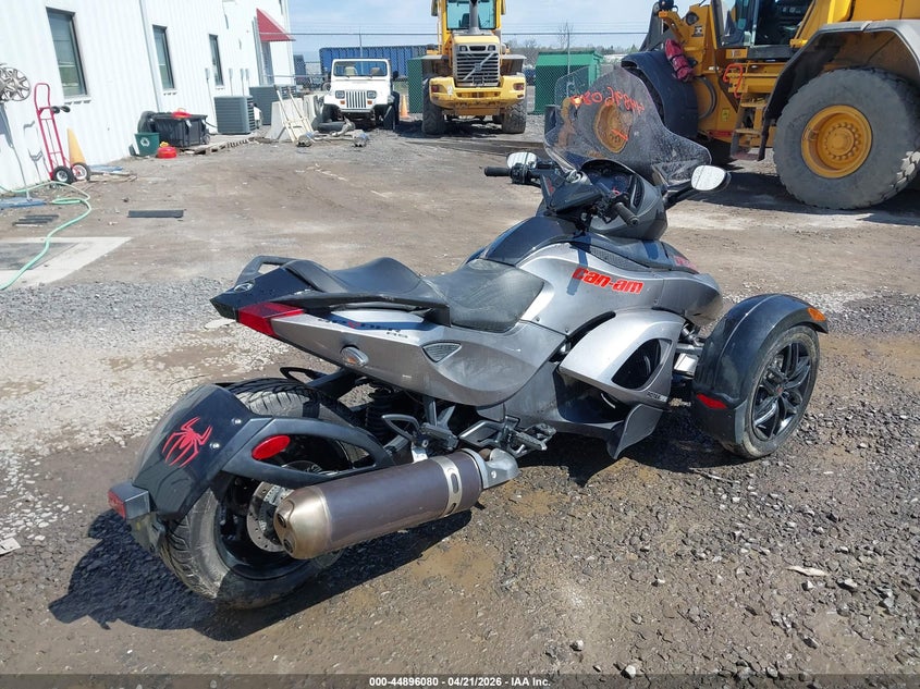 2012 CAN-AM/ BRP SPYDER MOTO 2