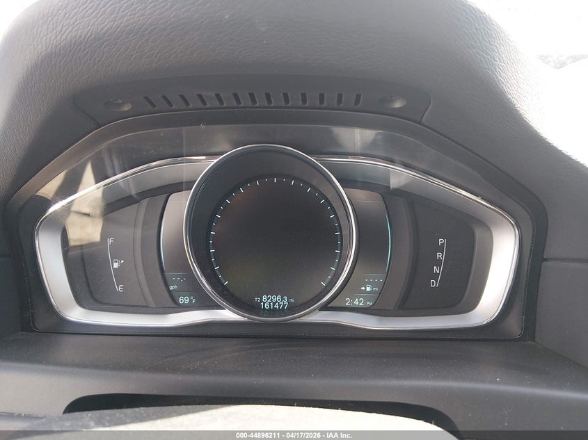 2014 Volvo Xc70 T6 Platinum VIN: YV4902BZ4E1184372 Lot: 44896211