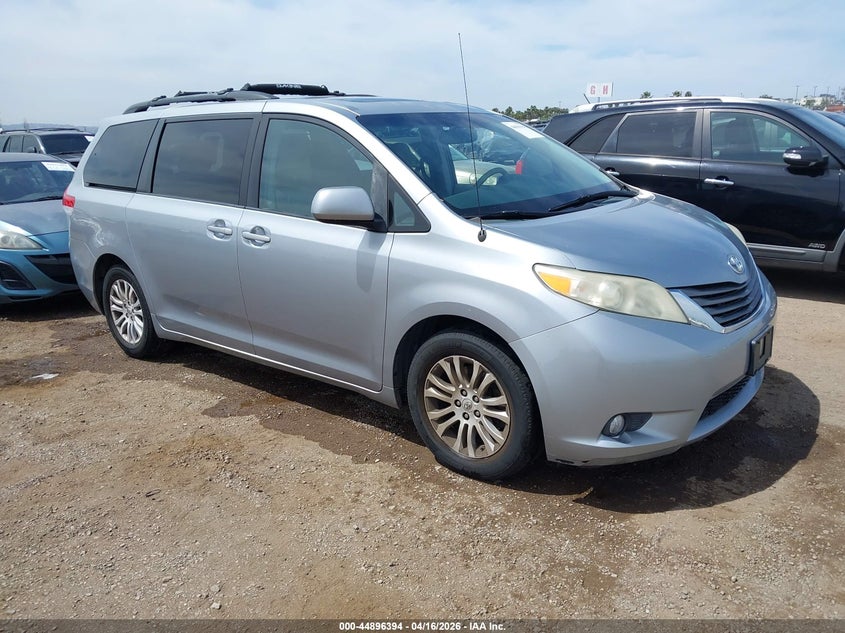 2011 Toyota Sienna Xle V6