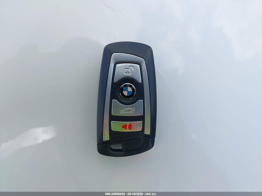 2016 BMW M4 VIN: WBS3R9C58GK337960 Lot: 44896439
