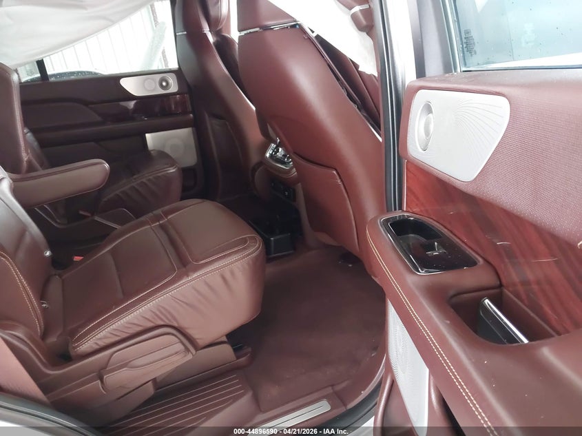 AtlanticExpress - Lincoln Navigator