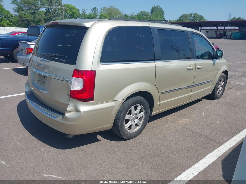 2011 Chrysler Town & Country Touring