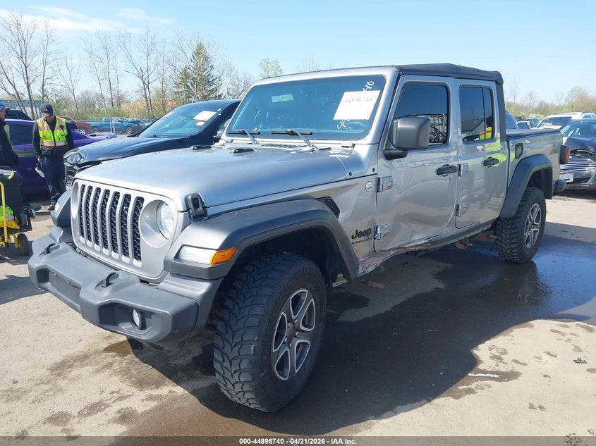 Vin: 1c6hjtag2ll127713, lot: 45394104, jeep gladiator sport s 4x4 20202
