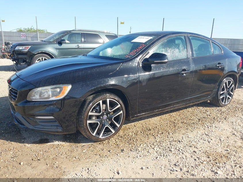 Vin: yv140mtl8h2434322, lot: 45394133, volvo s60 t5 dynamic 20172