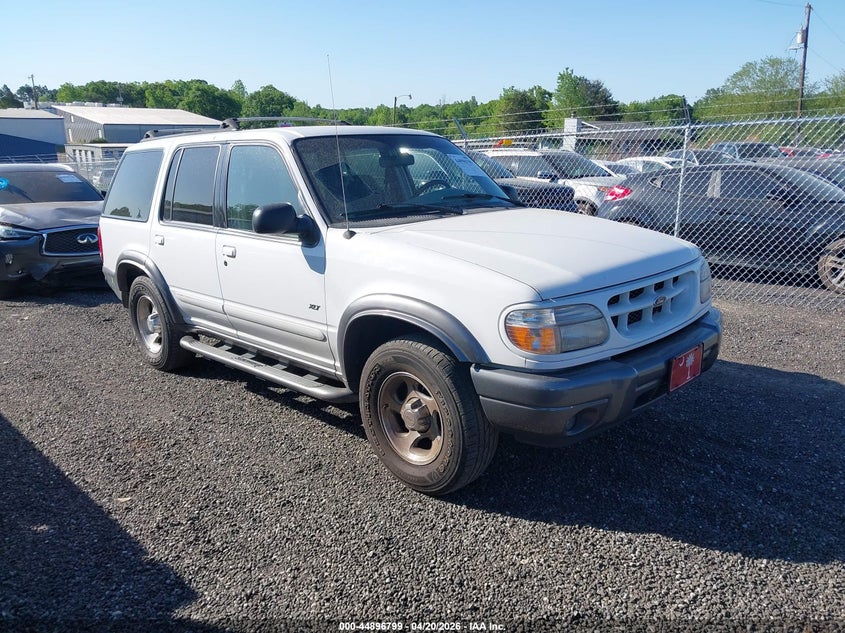 2000 Ford Explorer Xlt