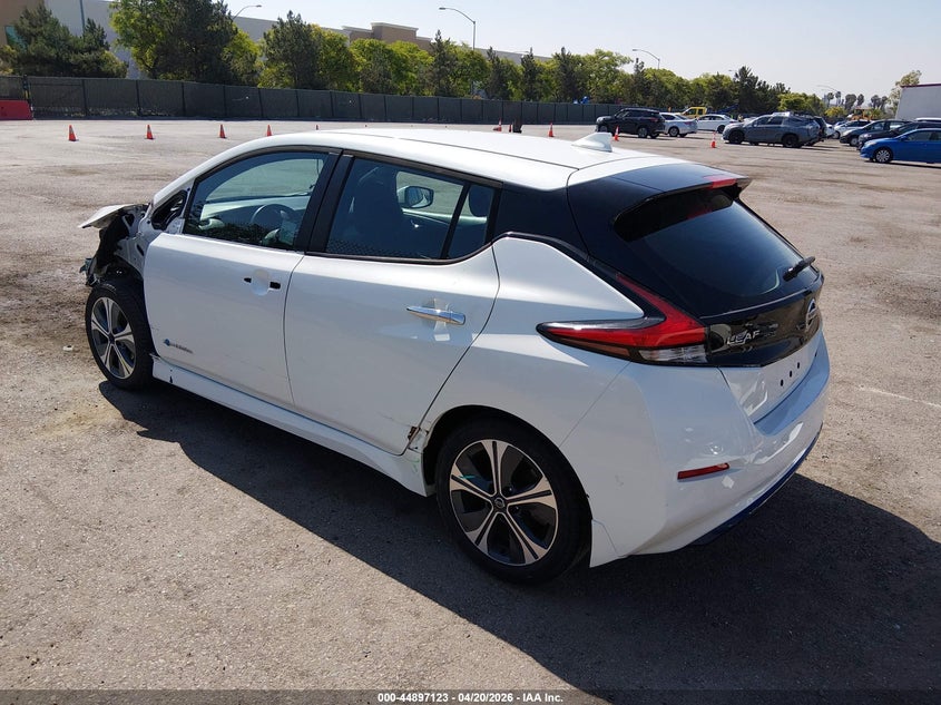 Vin: 1n4az1cp4jc302177, lot: 45394487, nissan leaf sv 20183
