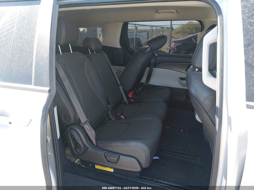 2022 Kia Carnival Mpv Lx Seat Package VIN: KNDNB4H31N6155263 Lot: 44897133