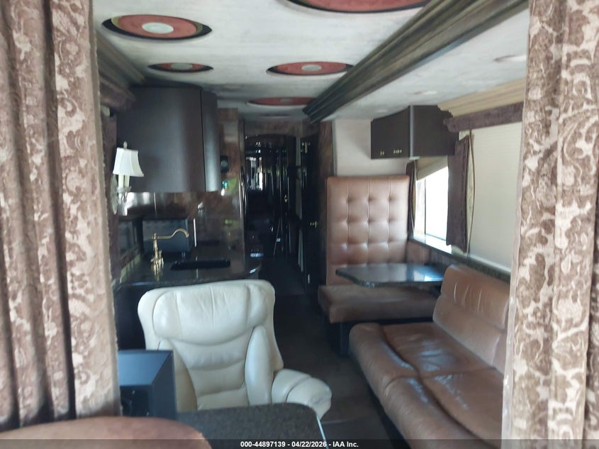 2010 PREVOST BUS auction photo 5