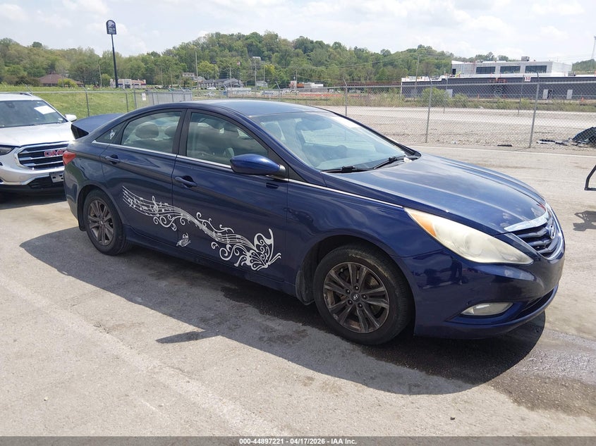 2013 HYUNDAI SONATA GLS