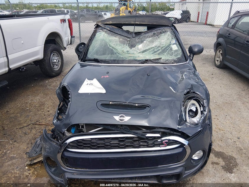 2017 Mini Convertible Cooper S VIN: WMWWG9C33H3C81592 Lot: 44897270