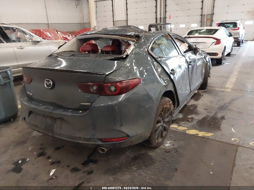 2023 MAZDA MAZDA3 auction photo 4