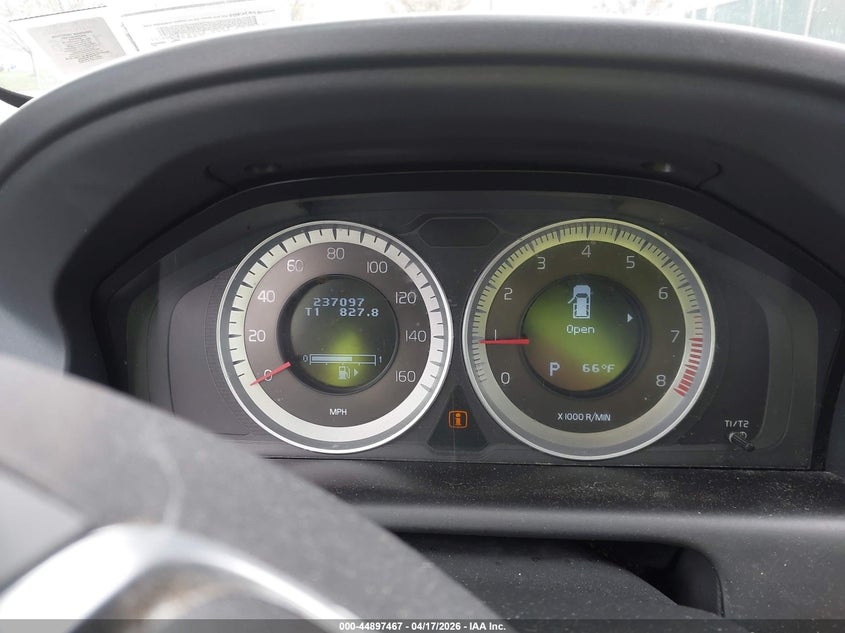 2011 Volvo Xc60 3.2/3.2 R-Design VIN: YV4940DZ4B2175795 Lot: 44897467