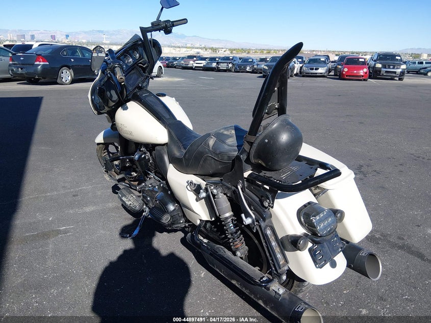 HARLEY-DAVIDSON FLHXST 2023