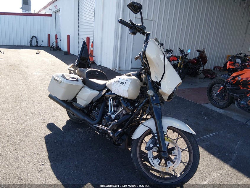 2023 Harley-davidson Flhxst