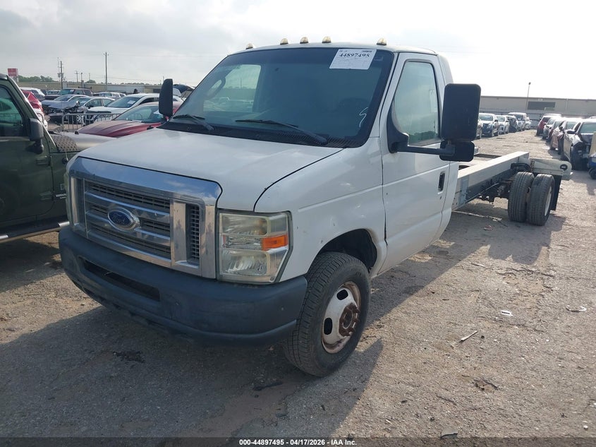 2011 Ford E-450 Cutaway