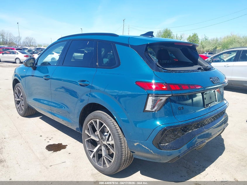 Vin: wa1abcfj0t1018782, lot: 45394978, audi q3 tfsi quattro s tronic 20263