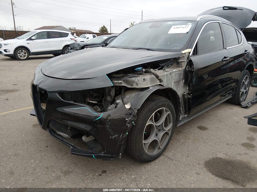 2018 Alfa Romeo Stelvio Awd VIN: ZASFAKAN7J7B59725 Lot: 44897657