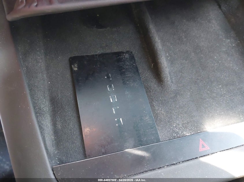 2022 Tesla Model X Dual Motor All-Wheel Drive VIN: 7SAXCAE57NF349250 Lot: 44897809