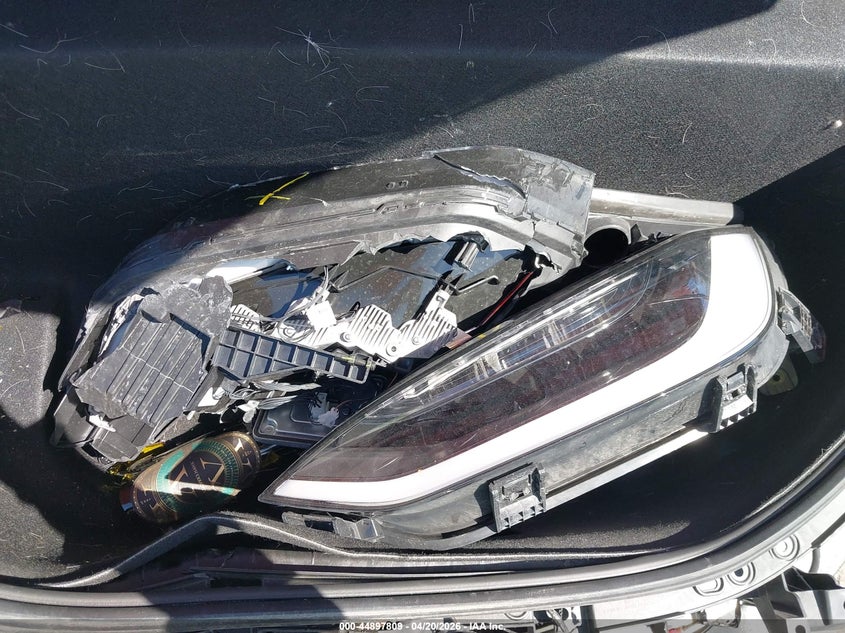 2022 Tesla Model X Dual Motor All-Wheel Drive VIN: 7SAXCAE57NF349250 Lot: 44897809