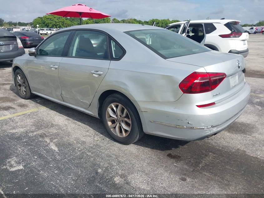 2018 Volkswagen Passat 2.0T R-Line/2.0T S