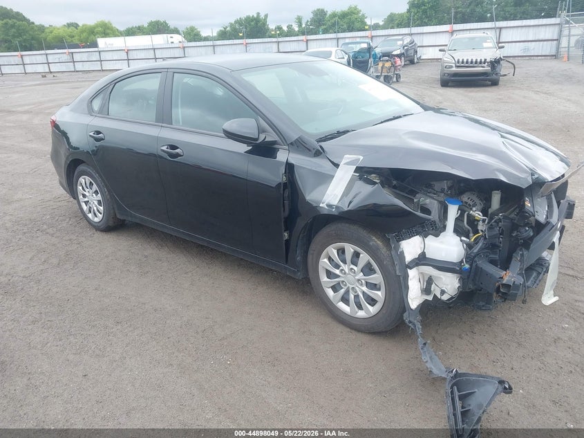 Vin: 3kpf24ad4pe685490, lot: 45395413, kia forte lx 2023 img_1