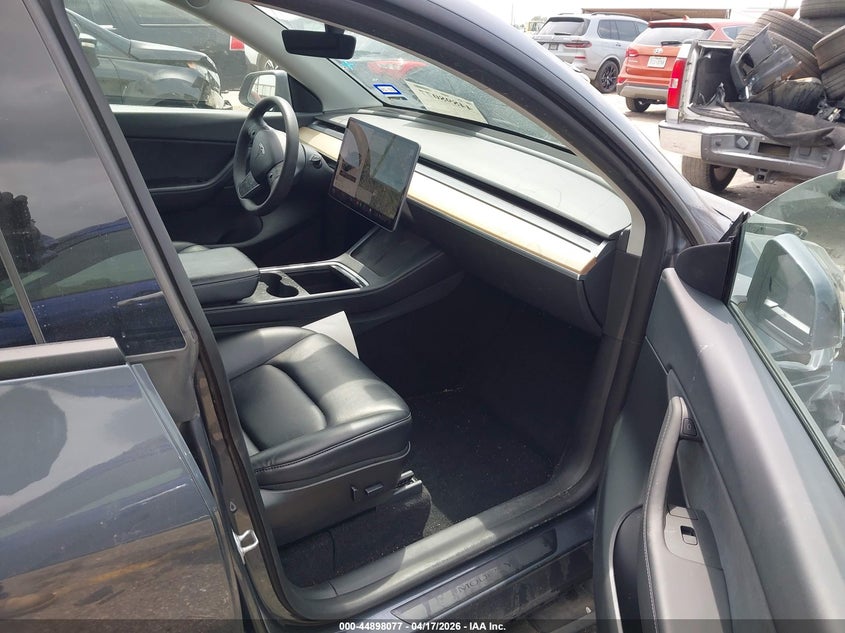 2022 TESLA MODEL Y auction photo 5