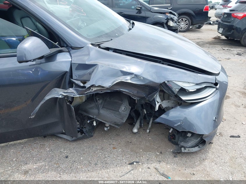 2022 TESLA MODEL Y auction photo 6