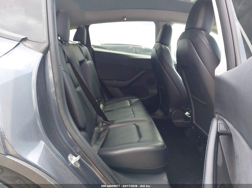 2022 TESLA MODEL Y auction photo 8