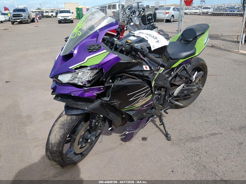 2025 KAWASAKI ZX400 auction photo 2