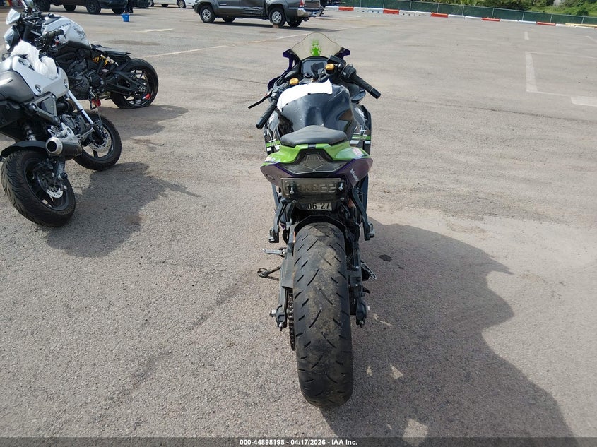 2025 KAWASAKI ZX400 auction photo 6