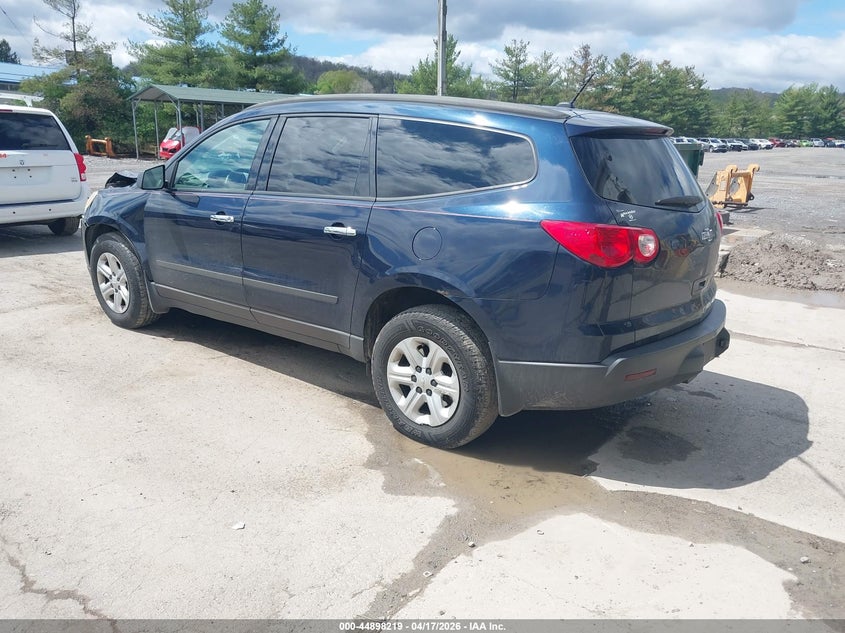 2011 Chevrolet Traverse Ls
