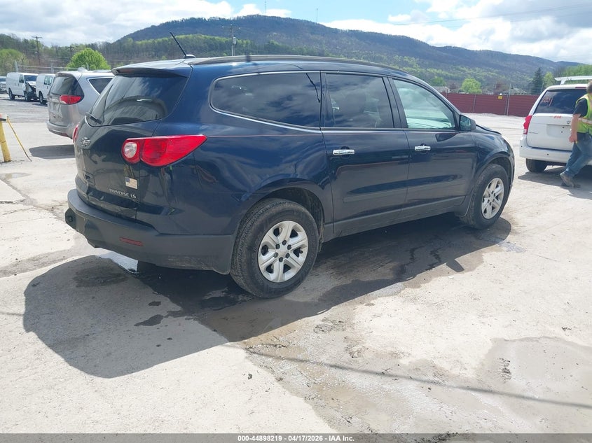 2011 Chevrolet Traverse Ls