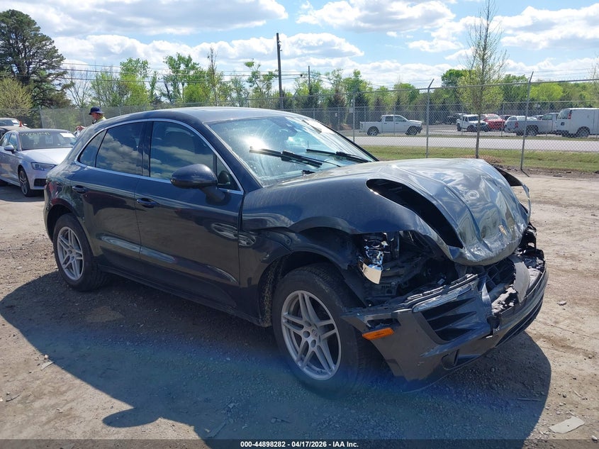 2018 Porsche Macan Sport Edition