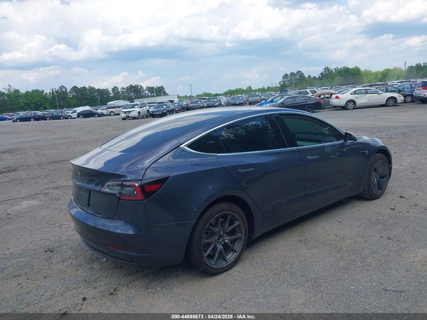 2020 Tesla Model 3 Standard Range Plus Rear-Wheel Drive/Standard Range Rear-Wheel Drive